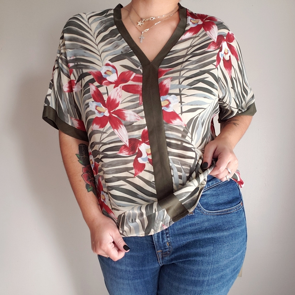 W5 tropical print loose fit blouse size medium